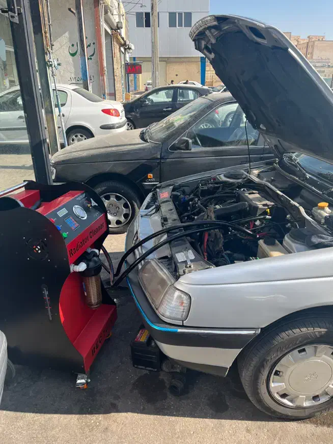 شستشوی رادیاتور بخاری با دستگاه تمام اتوماتیک|خدمات موتور و ماشین|قزوین, |دیوار