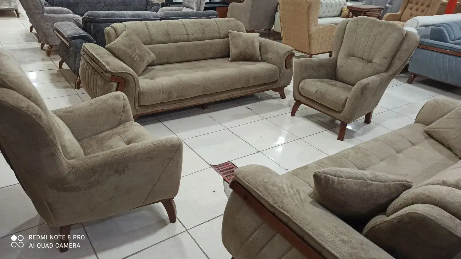 شرایط نقد واقساط. روبه روی دفتر امام جمعه قدیمی|مبلمان خانگی و میز عسلی|لردگان, |دیوار