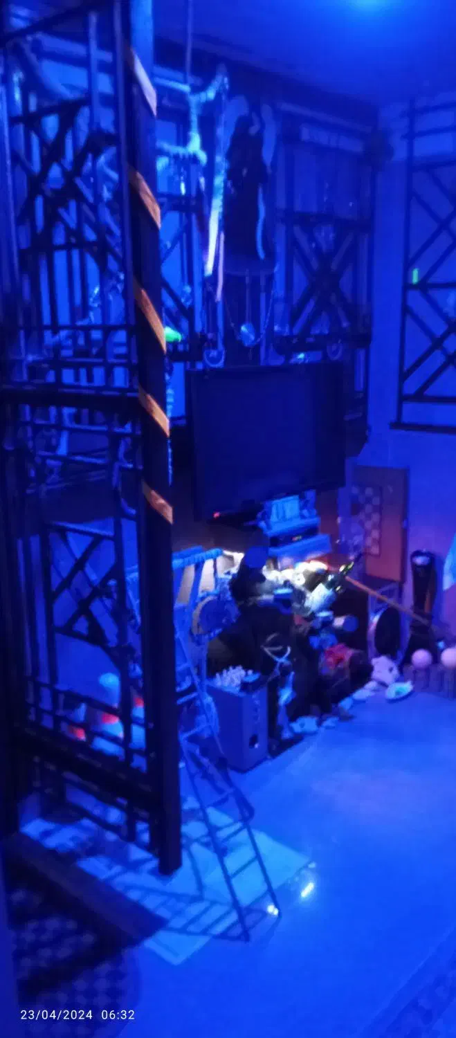 یک نفر همخونه موجه تر تمیز شاغل باشه ۱۲تا۱۲شب تماس|اجارهٔ آپارتمان|کیش, |دیوار