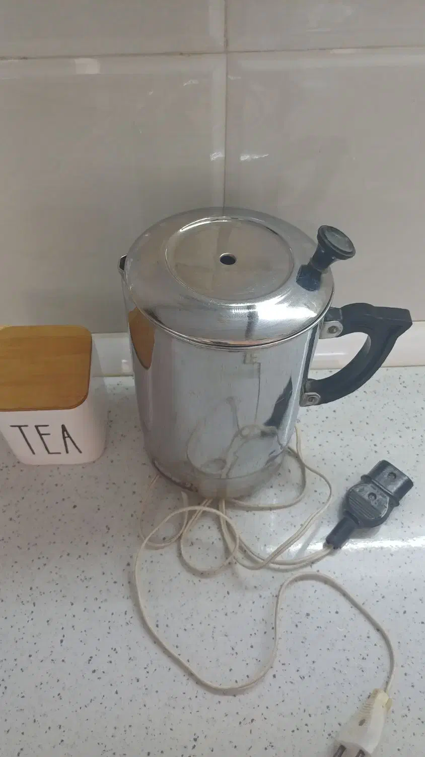 کتری برقی پارچ برقی قدیمی|سماور، چایساز، قهوهساز|لنجان, |دیوار