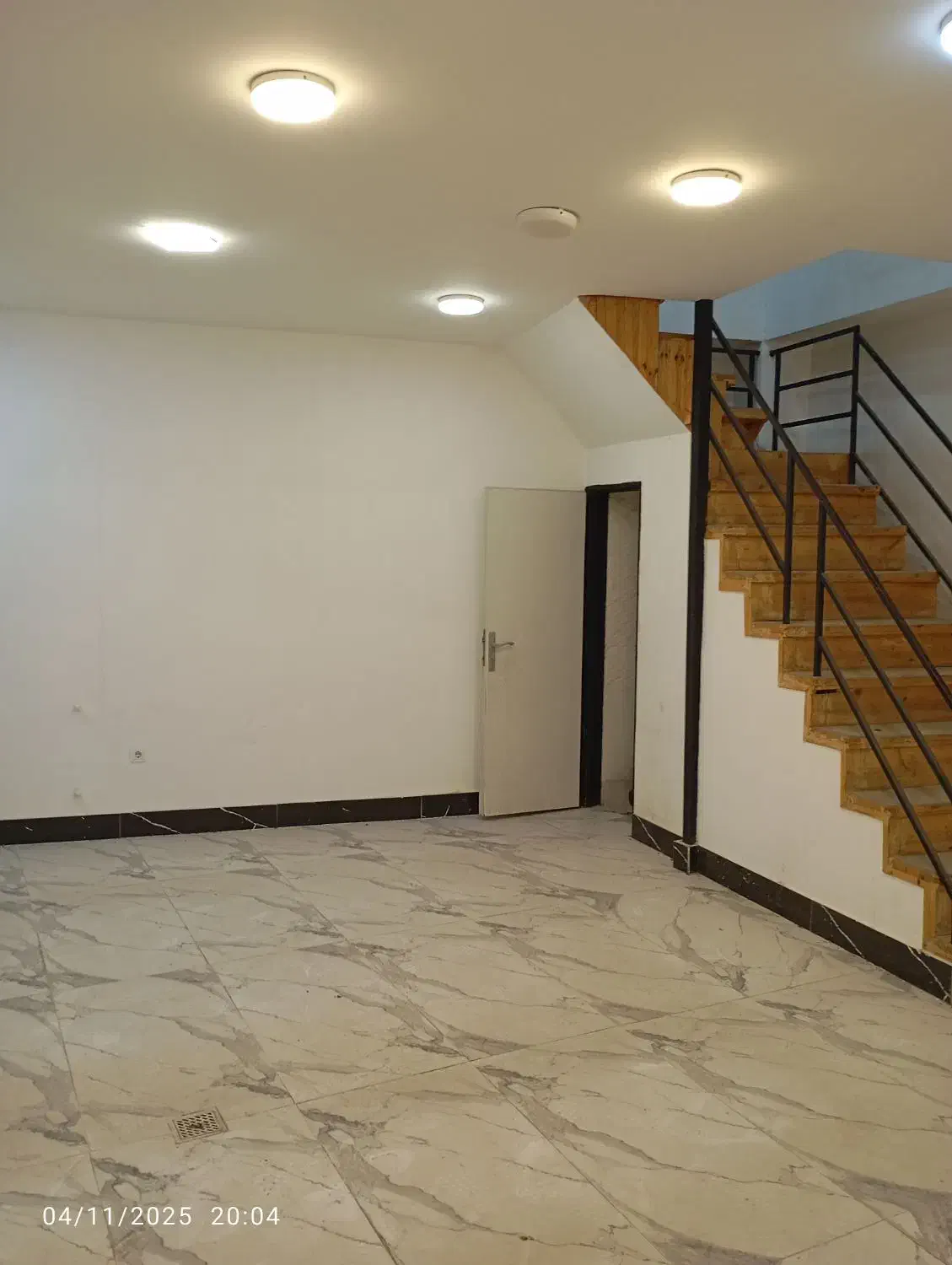 اجاره مغازه ۱۷۰متری گلساراستادمعین پستک|اجارهٔ مغازه و غرفه|رشت, بلوار گیلان|دیوار