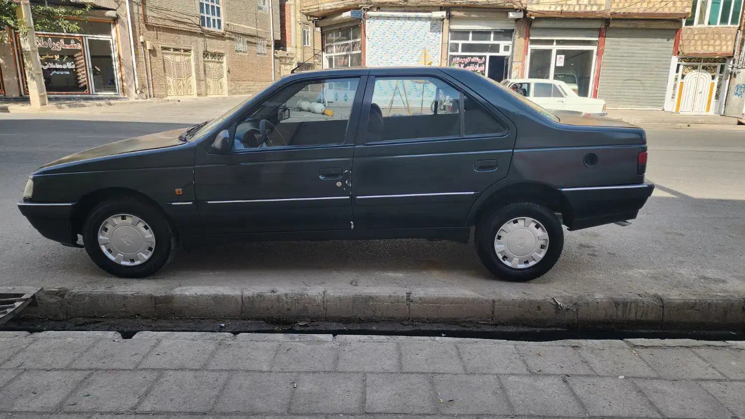 پژو مدل ۸۱دوهزار استثنایی|خودرو سواری و وانت|میاندوآب, |دیوار