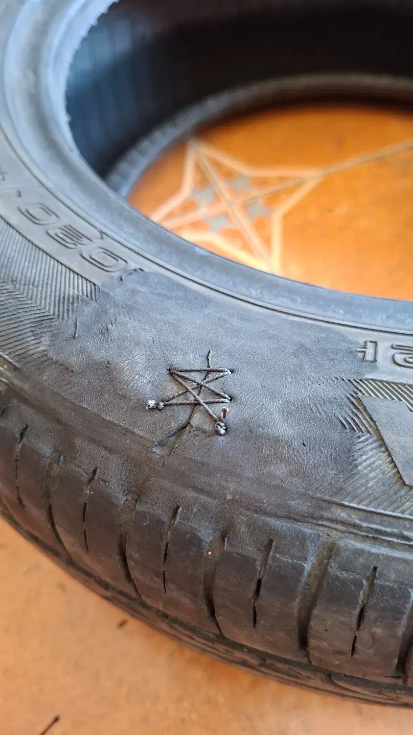 تعمیر تخصصی لاستیک و اپارات.دوخت پارگی.بالانس چرخ|خدمات موتور و ماشین|سنندج, |دیوار