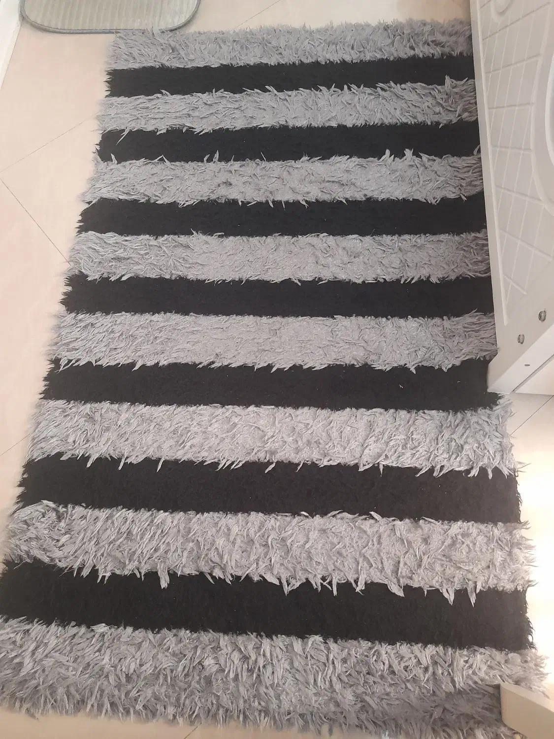 قالیچه فانتزی|فرش|ری, شهید غیوری (ابن باویه)|دیوار