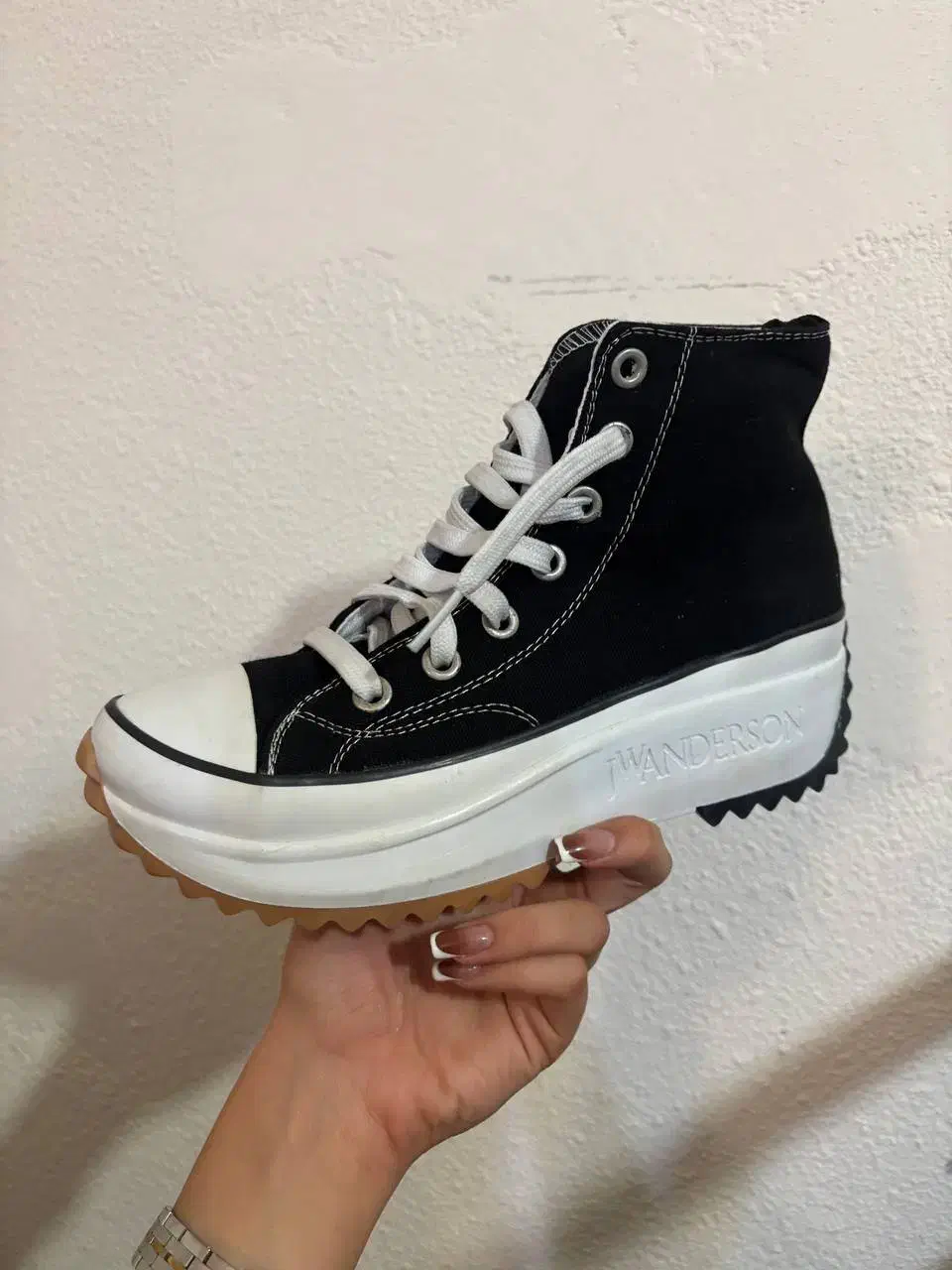 کفش|کیف، کفش، کمربند|سیرجان, |دیوار