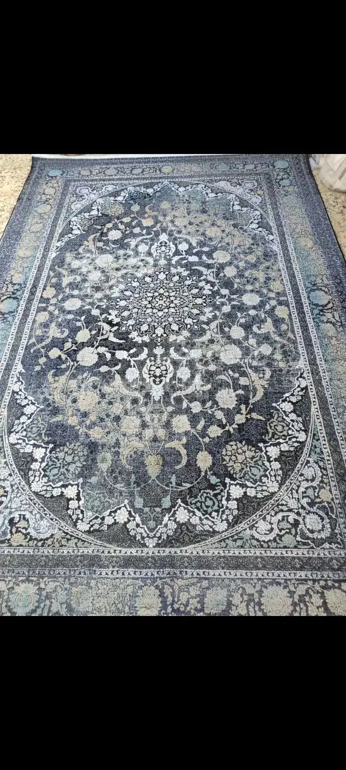 فروش ویژه فرش ۷۰۰شانه تخفیفی زیر قیمت بازار|فرش|همدان, |دیوار