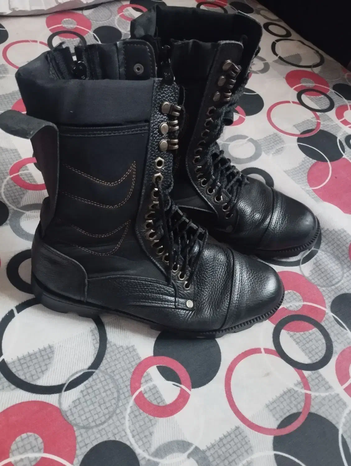 پوتین بیرجندی خیلی کم استفاده شده|کیف، کفش، کمربند|شیراز, تحویلی|دیوار