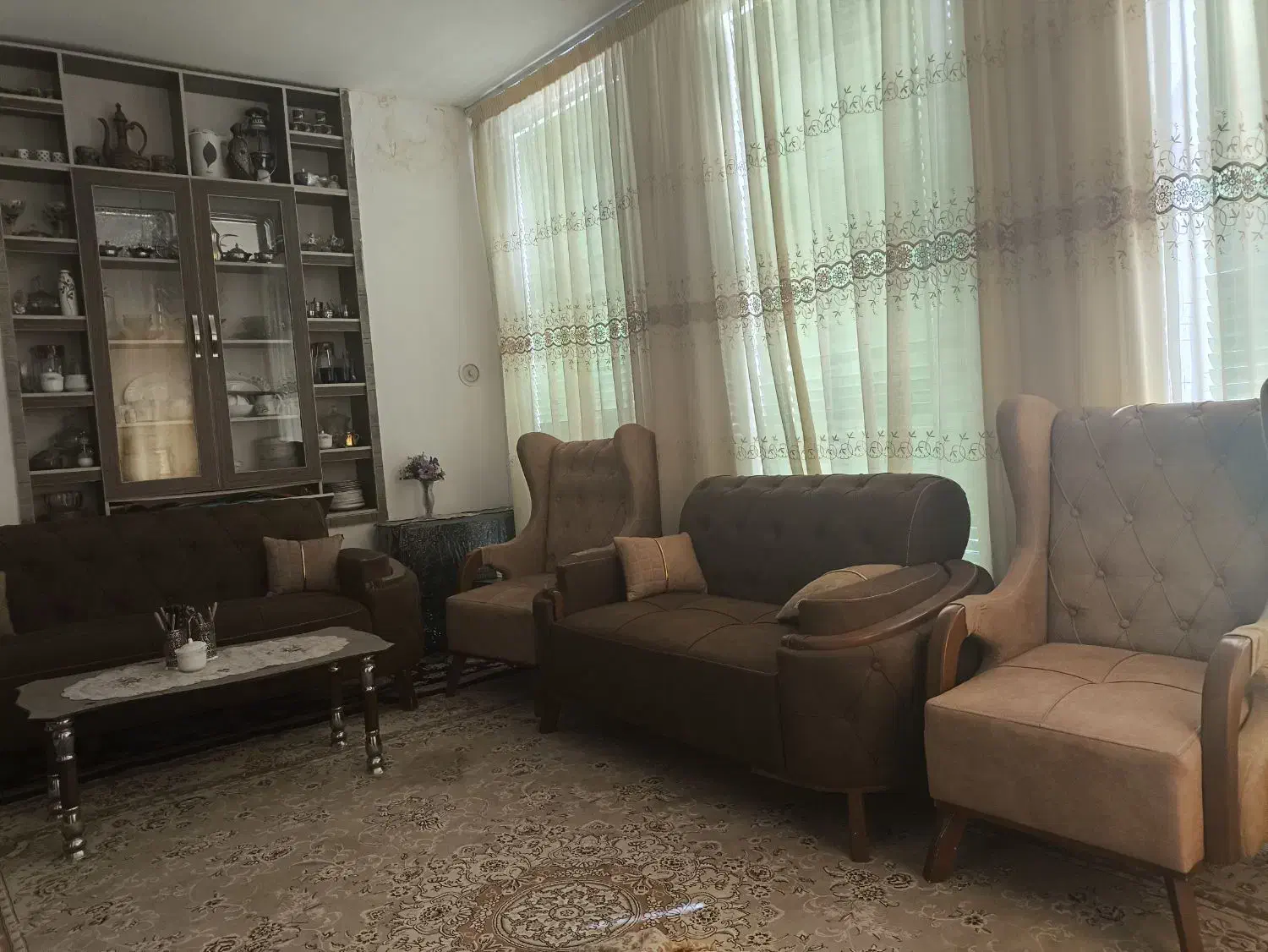 یک دست مبل هشت نفره استفاده نشده|مبلمان خانگی و میز عسلی|کاشمر, |دیوار