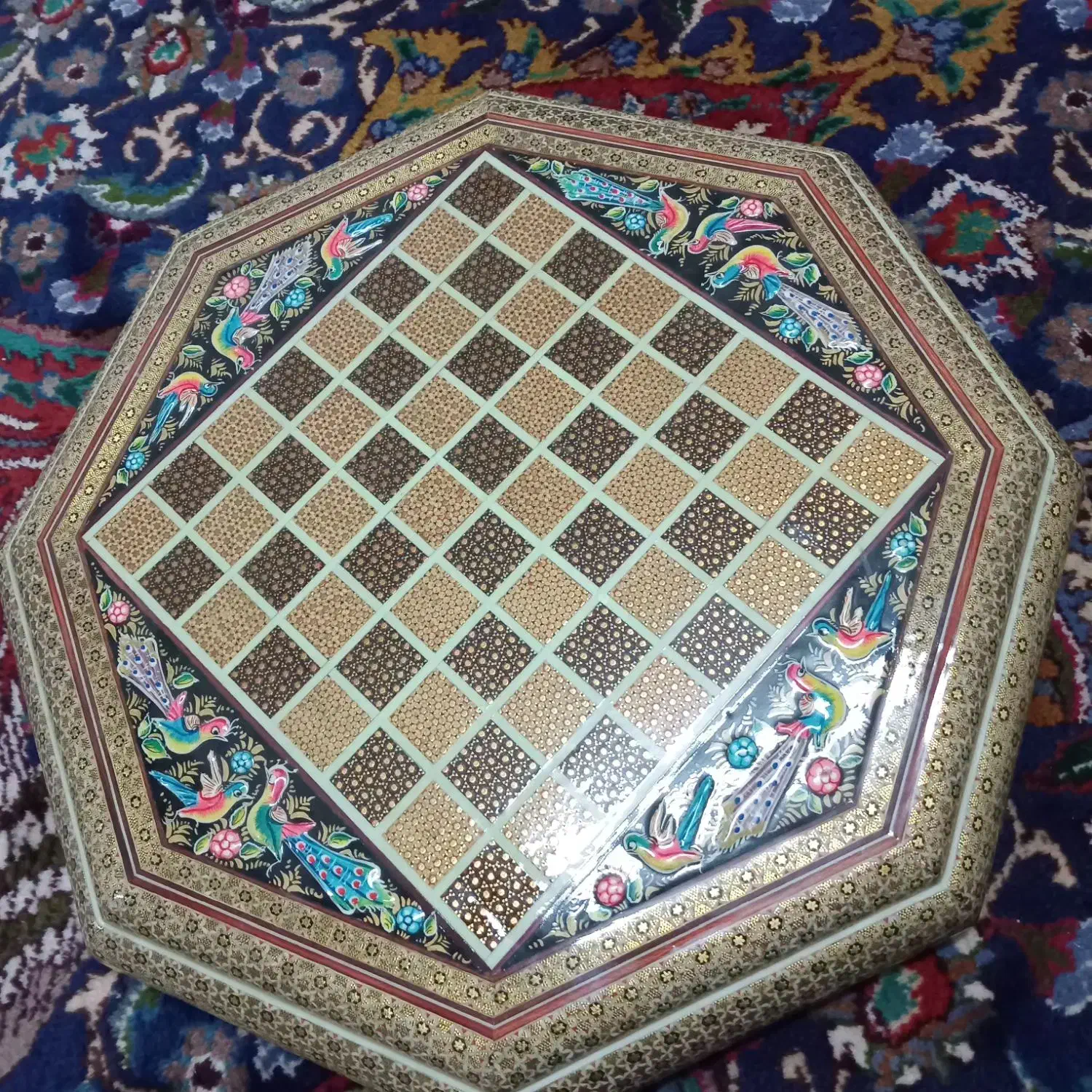 شطرنج خاتم کاری ۸ضلعی شیک بهمراه مهره های فلزی|صنایع دستی و سایر لوازم تزئینی|تهران, آذری|دیوار