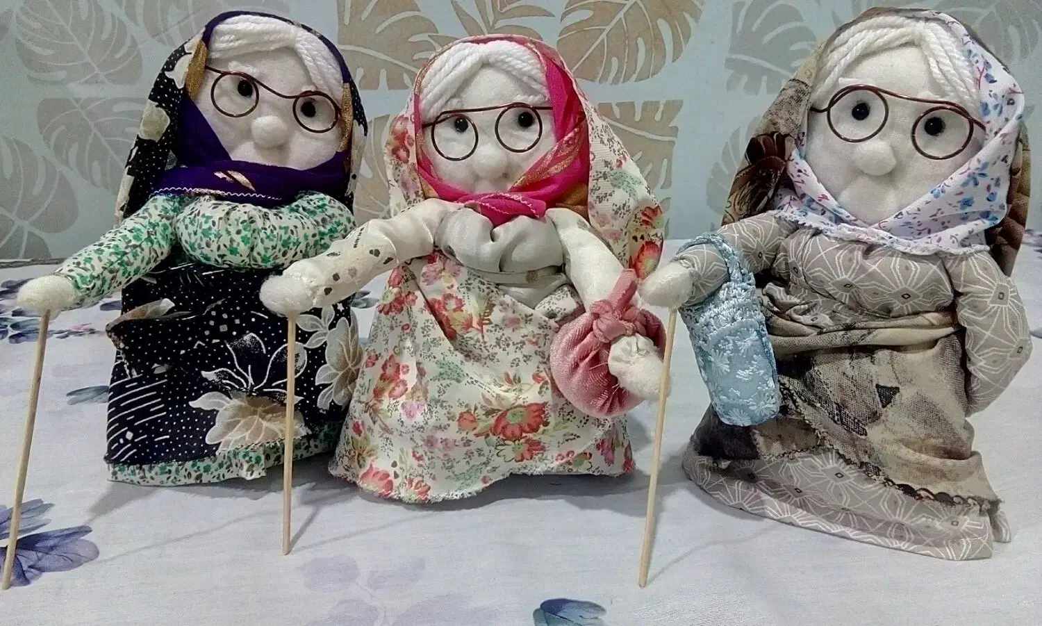 عروسک دستساز ننه سرما|اسباب‌‌بازی|اصفهان, تخت فولاد|دیوار