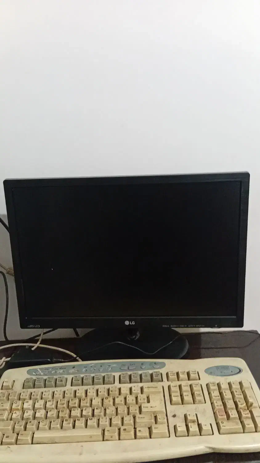 مانیتور ال جی LG|قطعات و لوازم جانبی رایانه|اردبیل, |دیوار