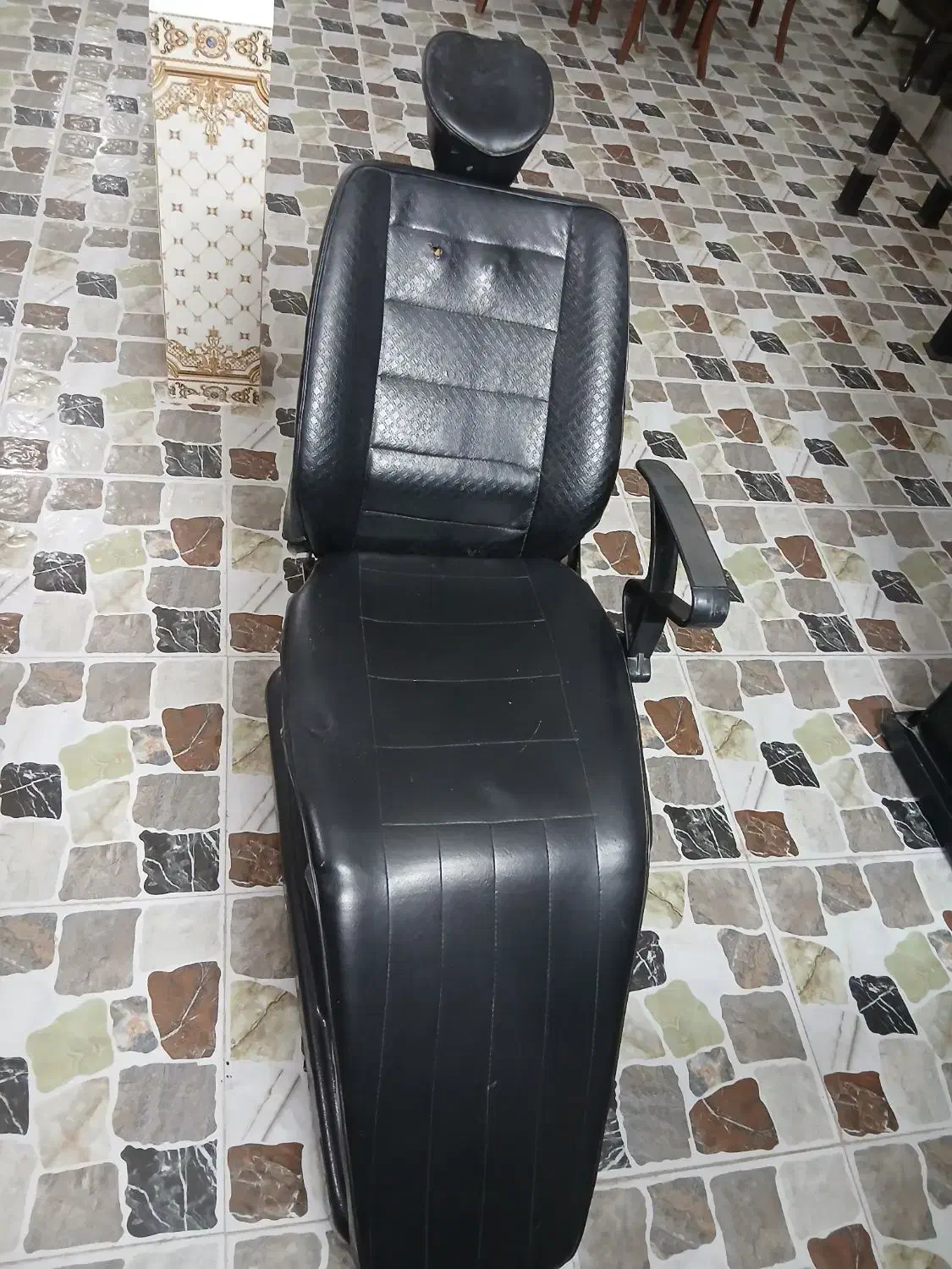 صندلی|صندلی و نیمکت|خوی, |دیوار