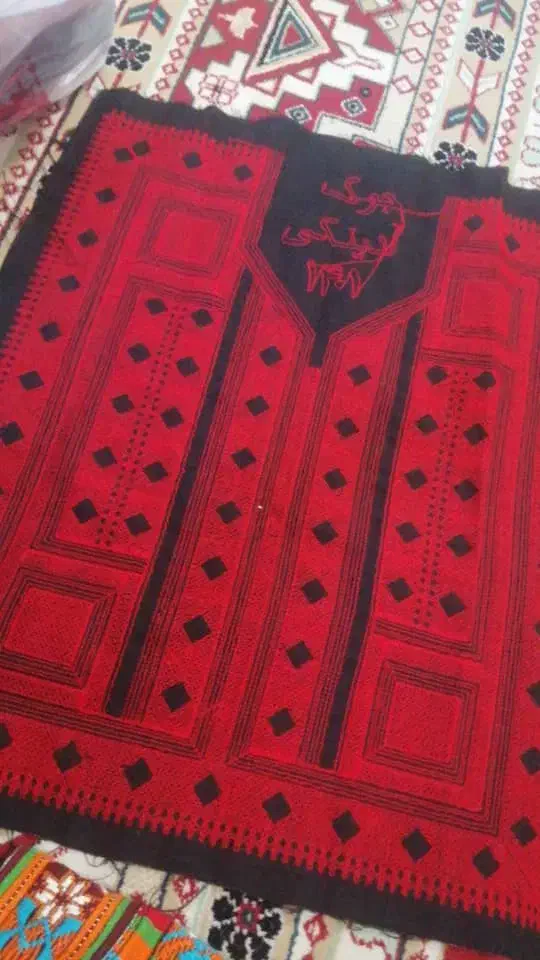 دوزنده هستم|لباس|ایرانشهر, |دیوار