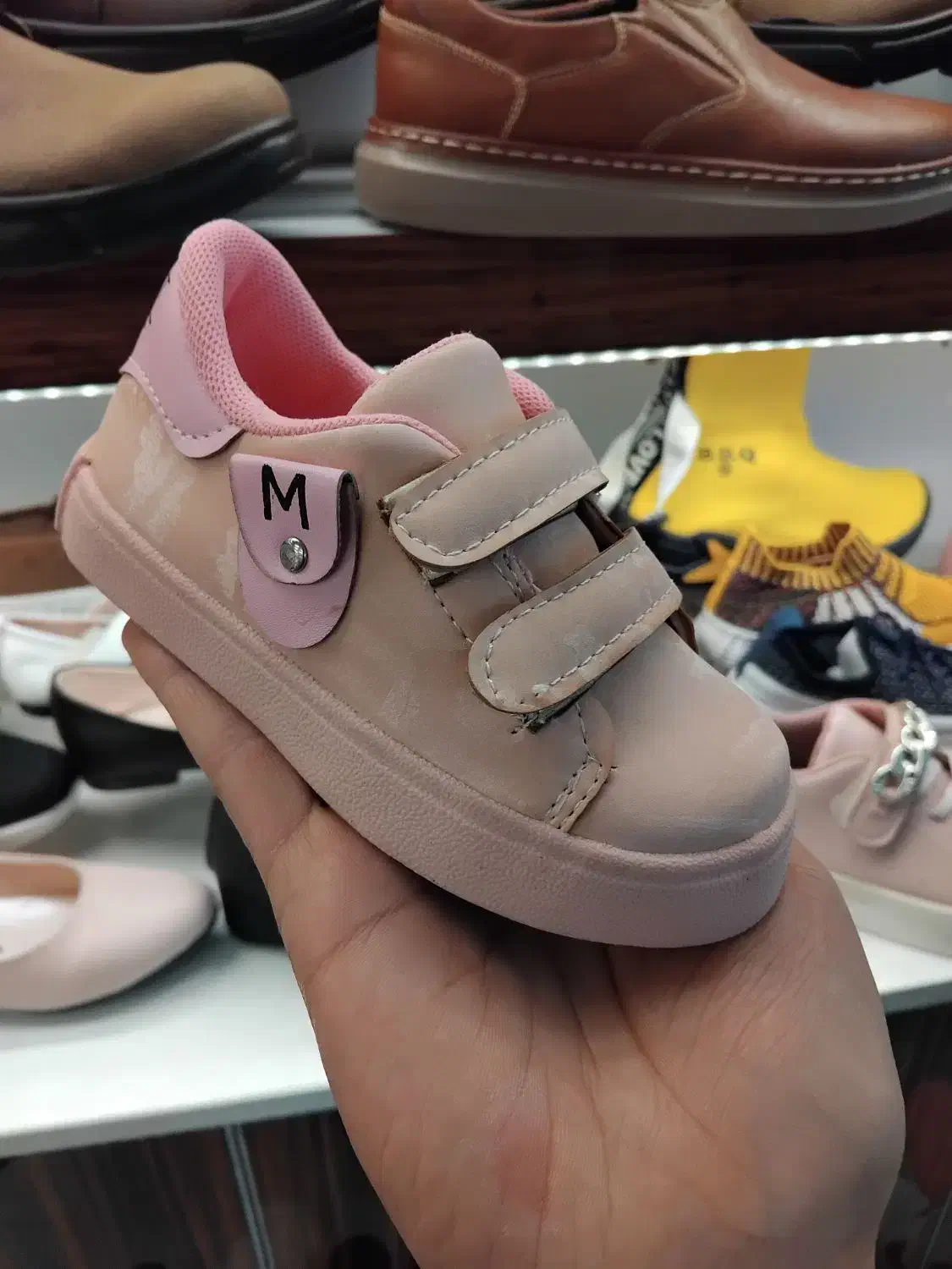 180000|کیف، کفش، کمربند|قم, نوبهار|دیوار