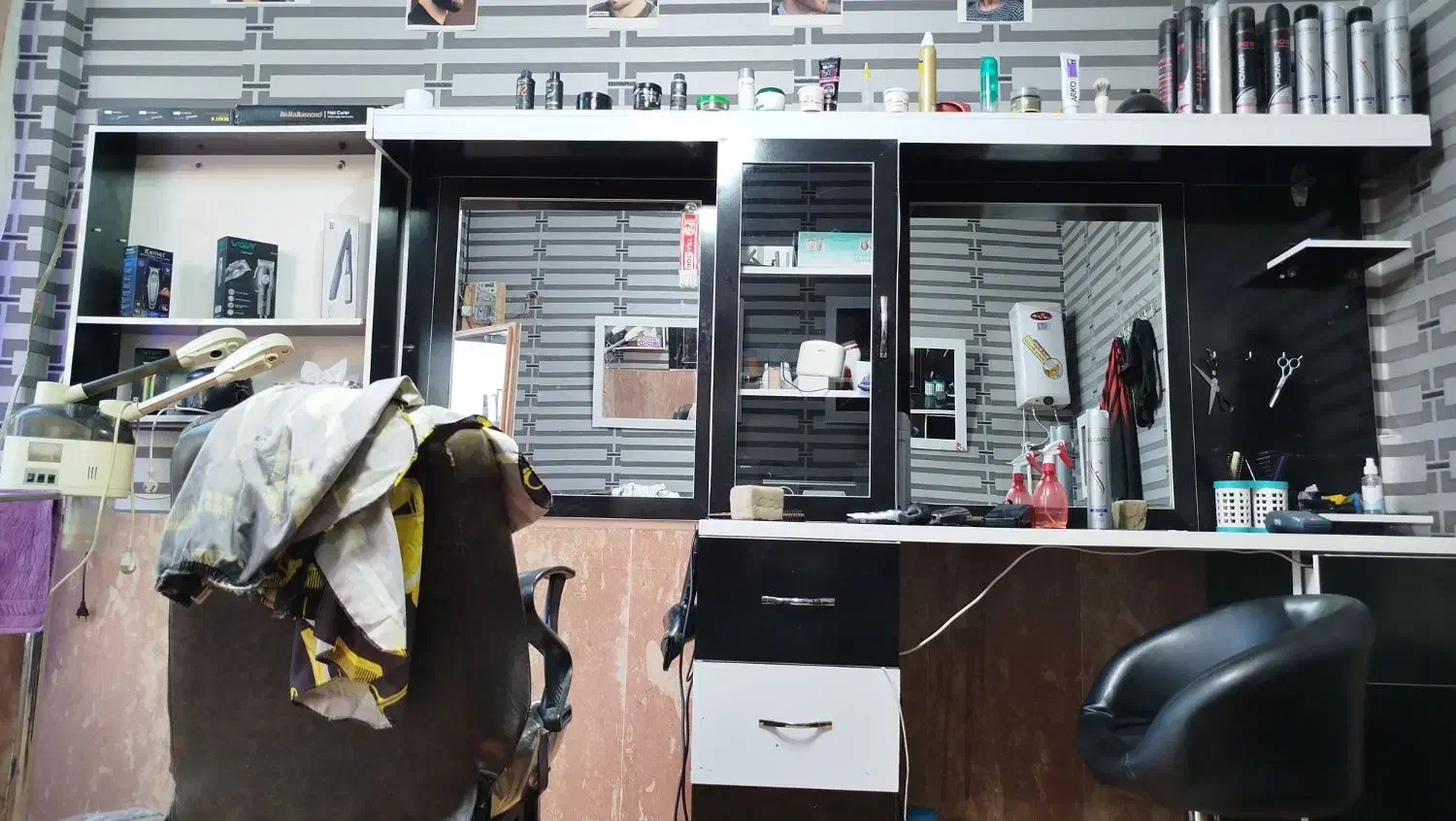 لوازم آرایشگاه|آرایشگاه و سالنهای زیبایی|هریس, |دیوار