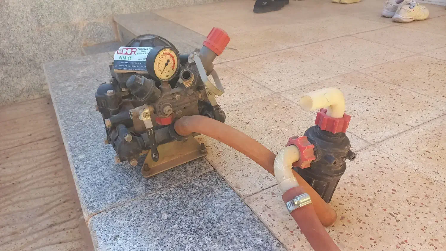 پمپ سم پاش پشت تراکتوری ایتالیایی|ماشینآلات صنعتی|کرمان, |دیوار