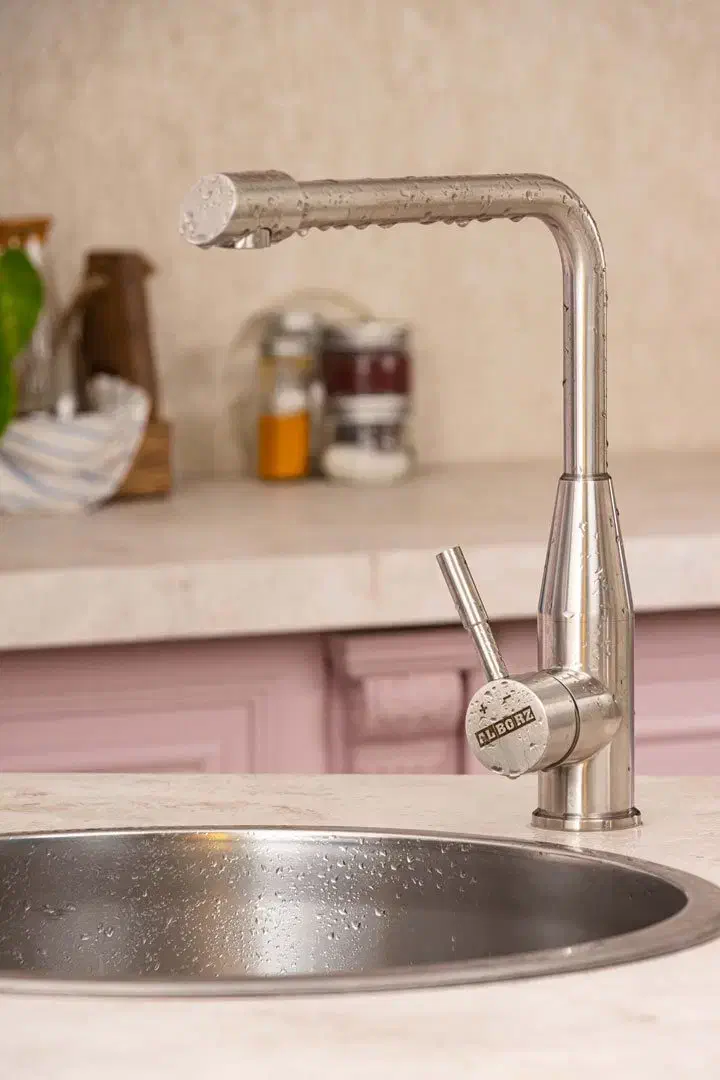 نصب و تعمیر انواع شیرآلات|خدمات پیشه و مهارت|ساوه, |دیوار