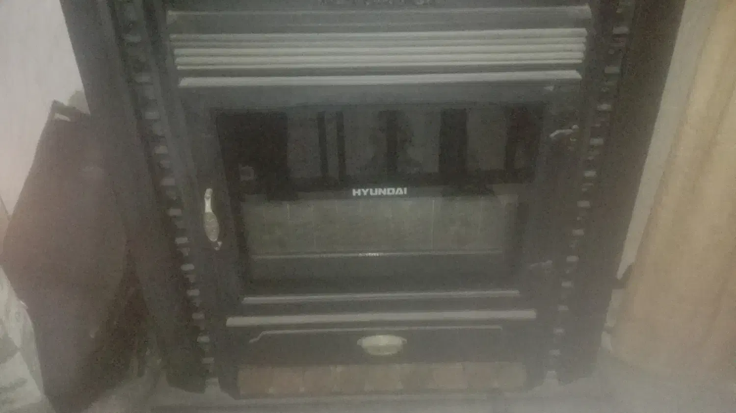 شومینه هیوندای|بخاری، هیتر، شومینه|نجف‌آباد, حومه نجف آباد|دیوار