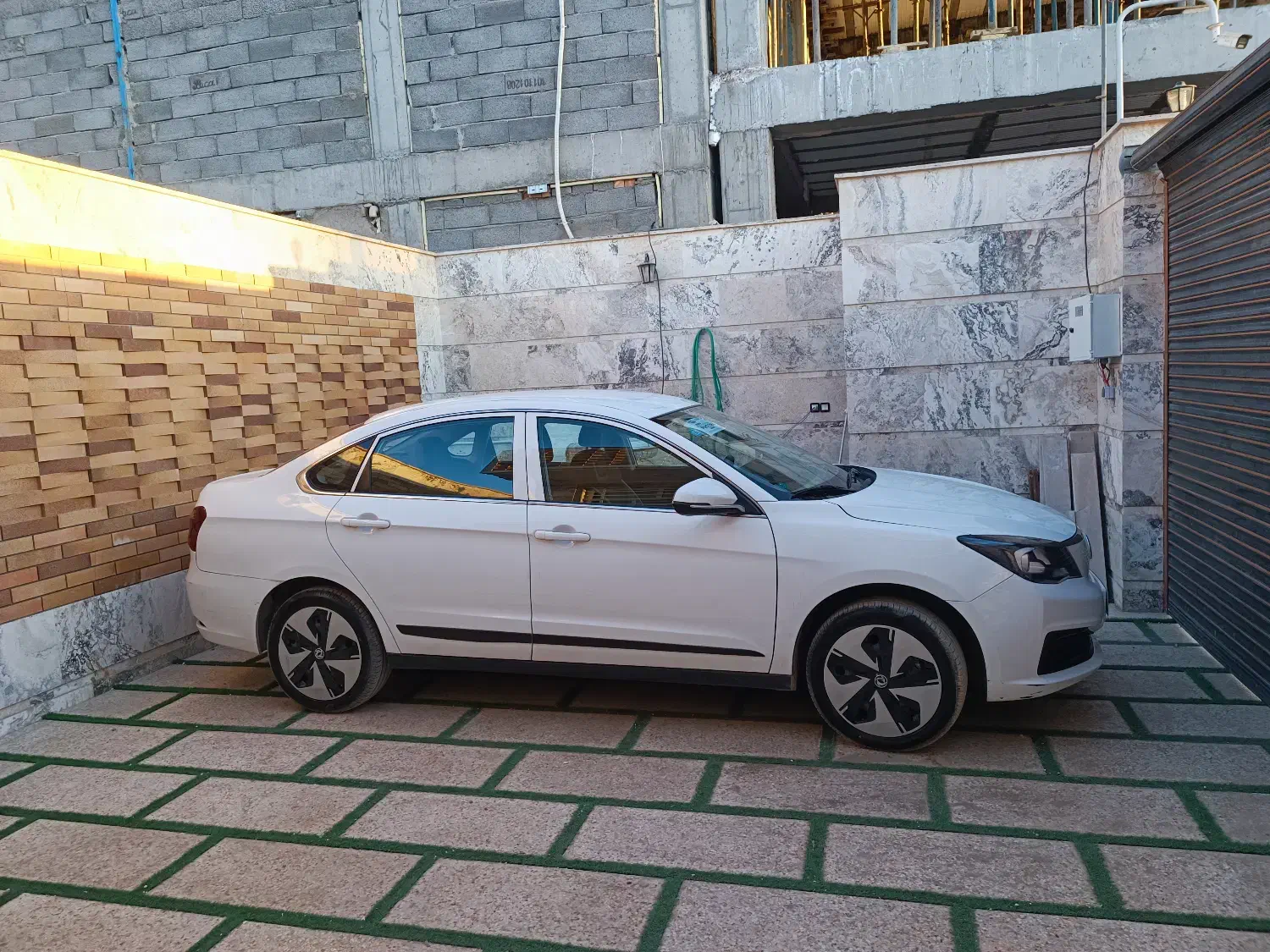 اجاره با راننده جهت ارگانهای دولتی|خودرو اجاره‌ای|کرمان, |دیوار