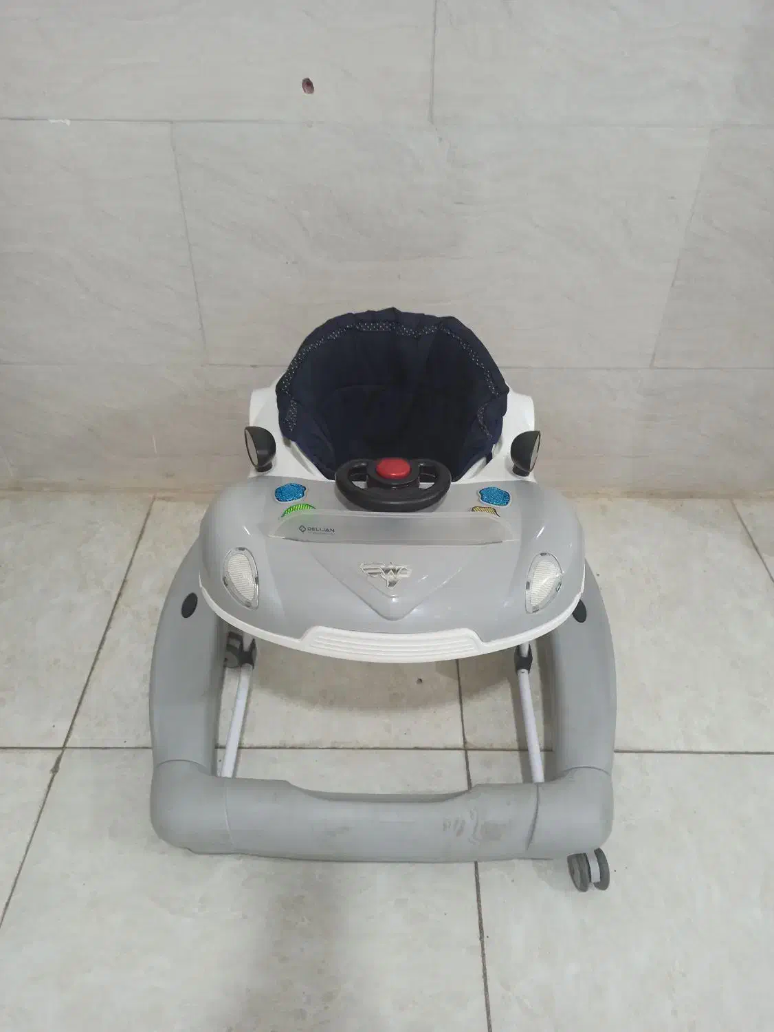 روروئک سالم دره شهر|کالسکه و لوازم جانبی|دره شهر, |دیوار