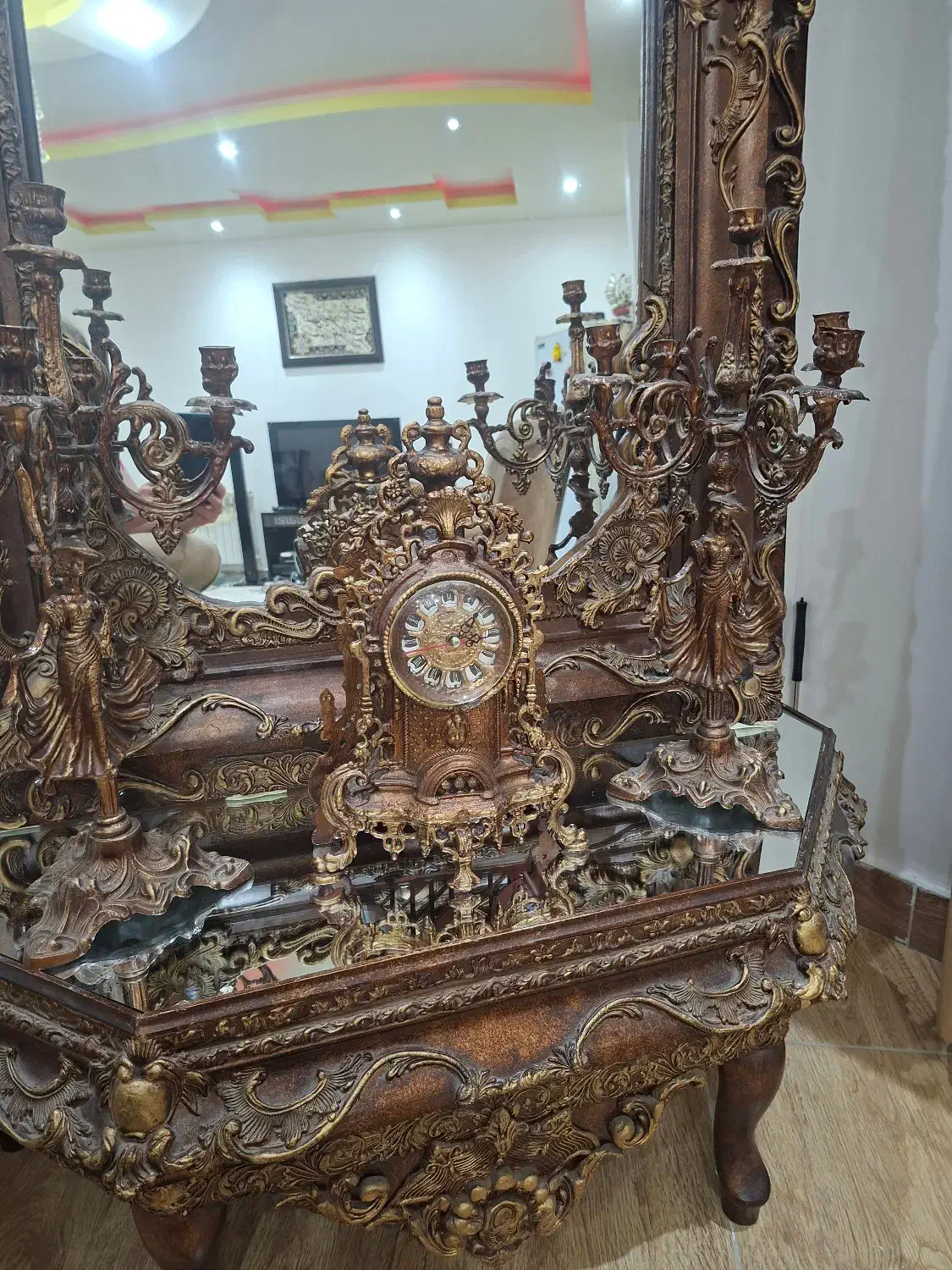 آینه و شمعدان|بوفه، ویترین، کنسول|صومعهسرا, |دیوار