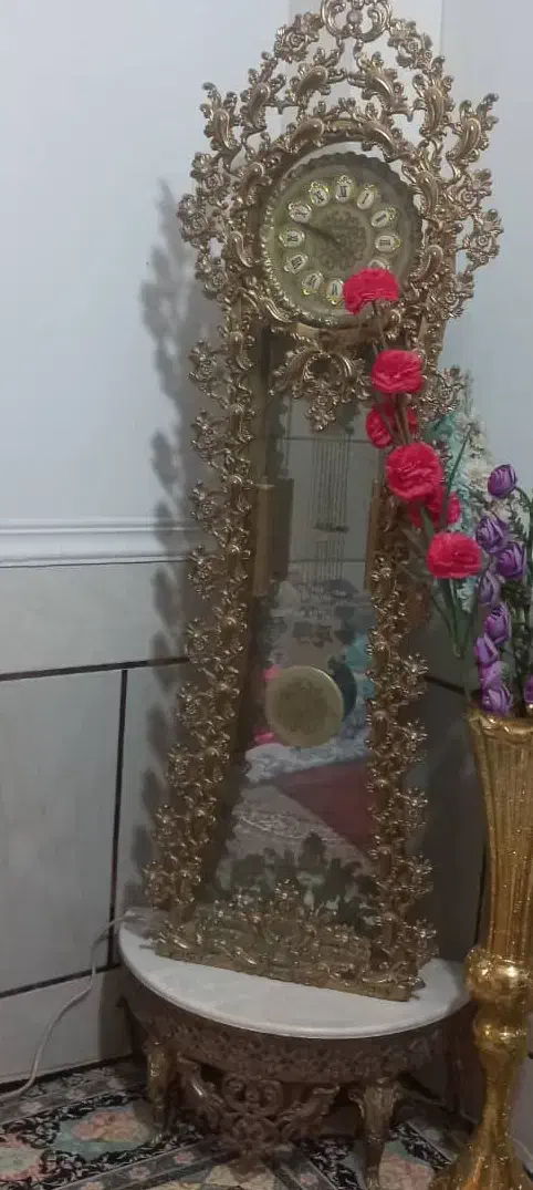 ساعت ایستاده برنجی کاملا سالم|ساعت دیواری و تزئینی|زاهدان, |دیوار