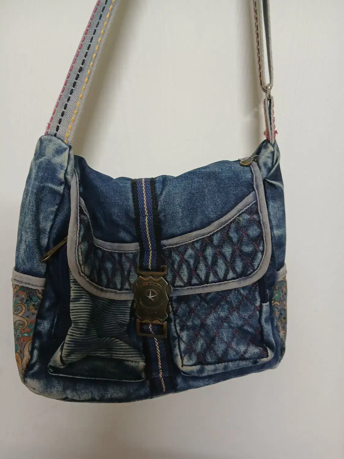 کیف دوشی|کیف، کفش، کمربند|قم, سالاریه|دیوار