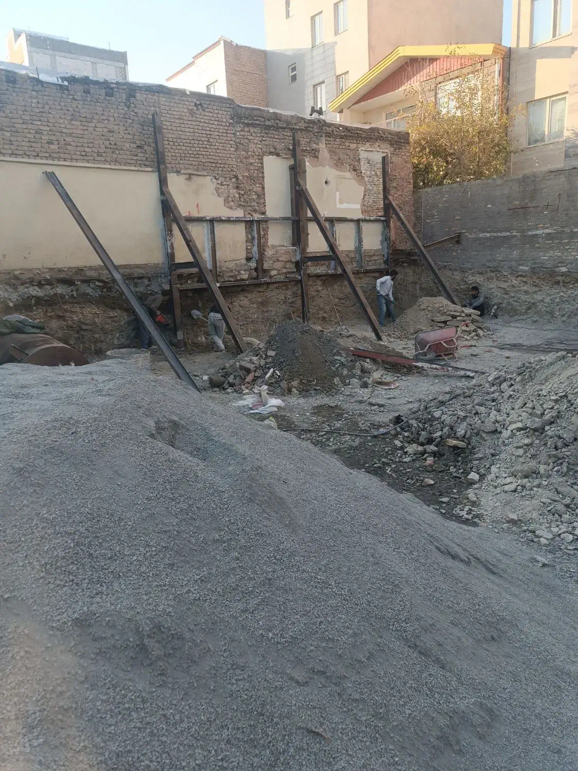 تخریب ساختمان و...خرید ضایعات|خدمات پیشه و مهارت|همدان, |دیوار