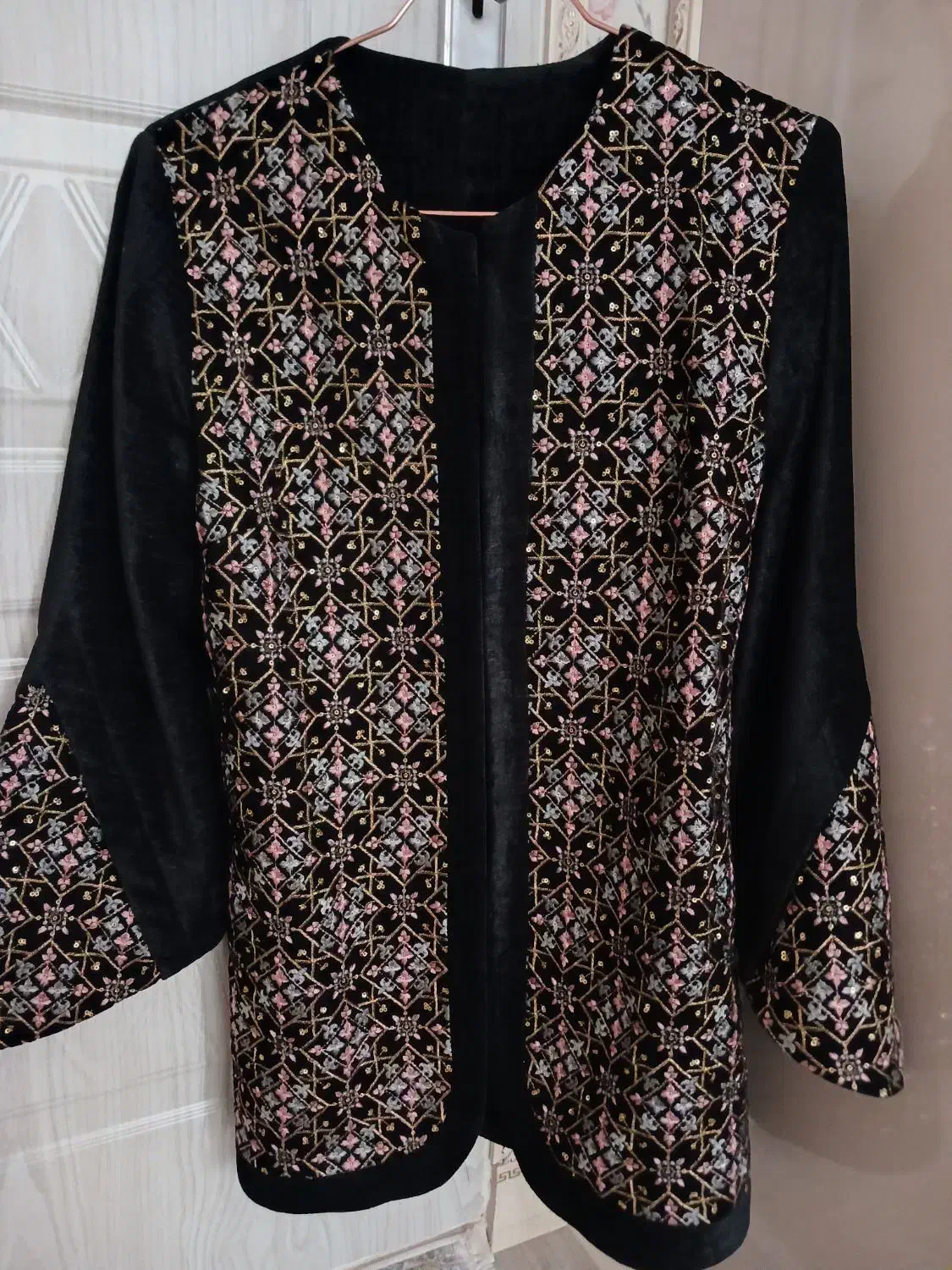 مانتو|لباس|اردبیل, |دیوار