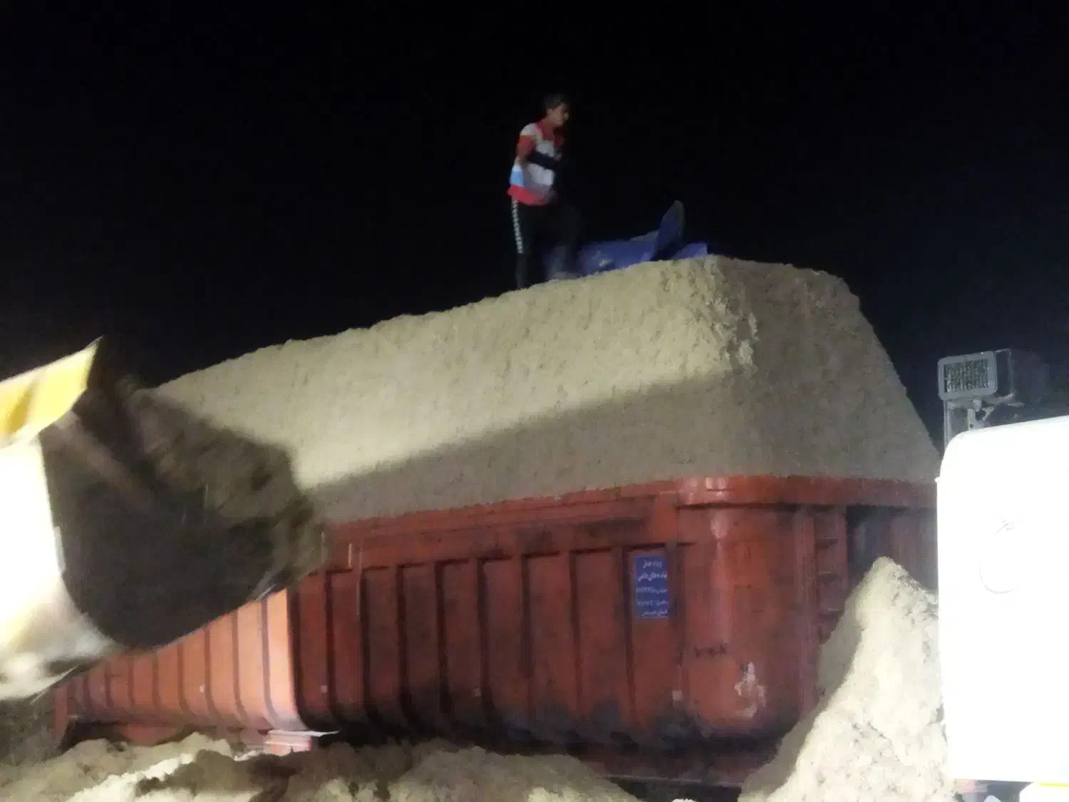 کاه برای دامداران و نیشکر|عمده‌فروشی|بردسکن, |دیوار