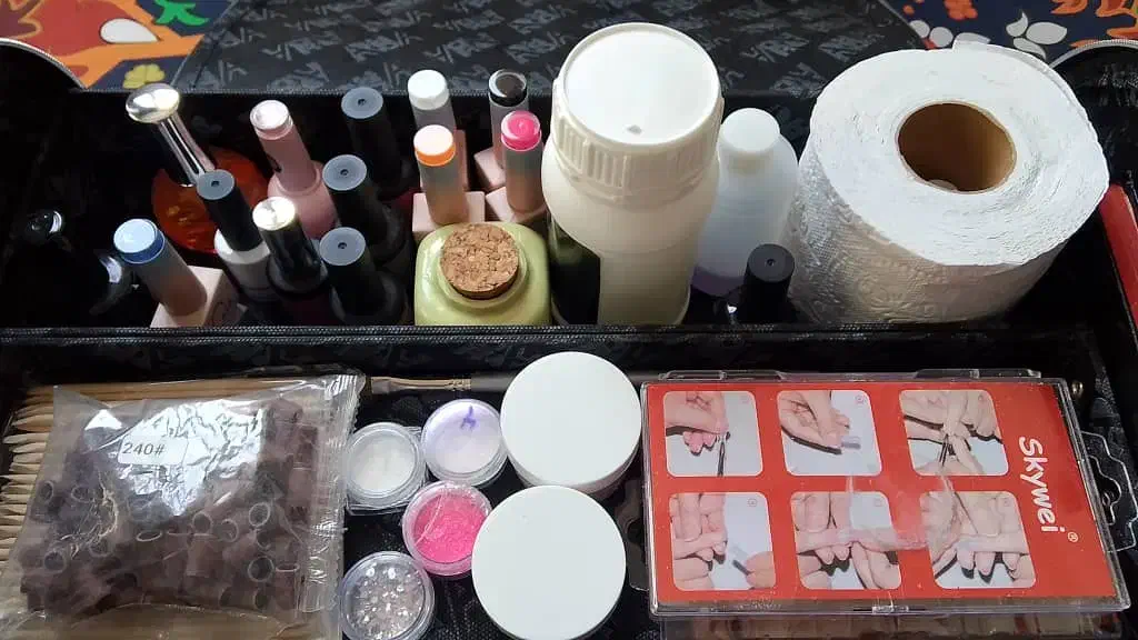 لوازم کاشت ناخن|آرایشی، بهداشتی، درمانی|فردیس, فرامرزیه|دیوار