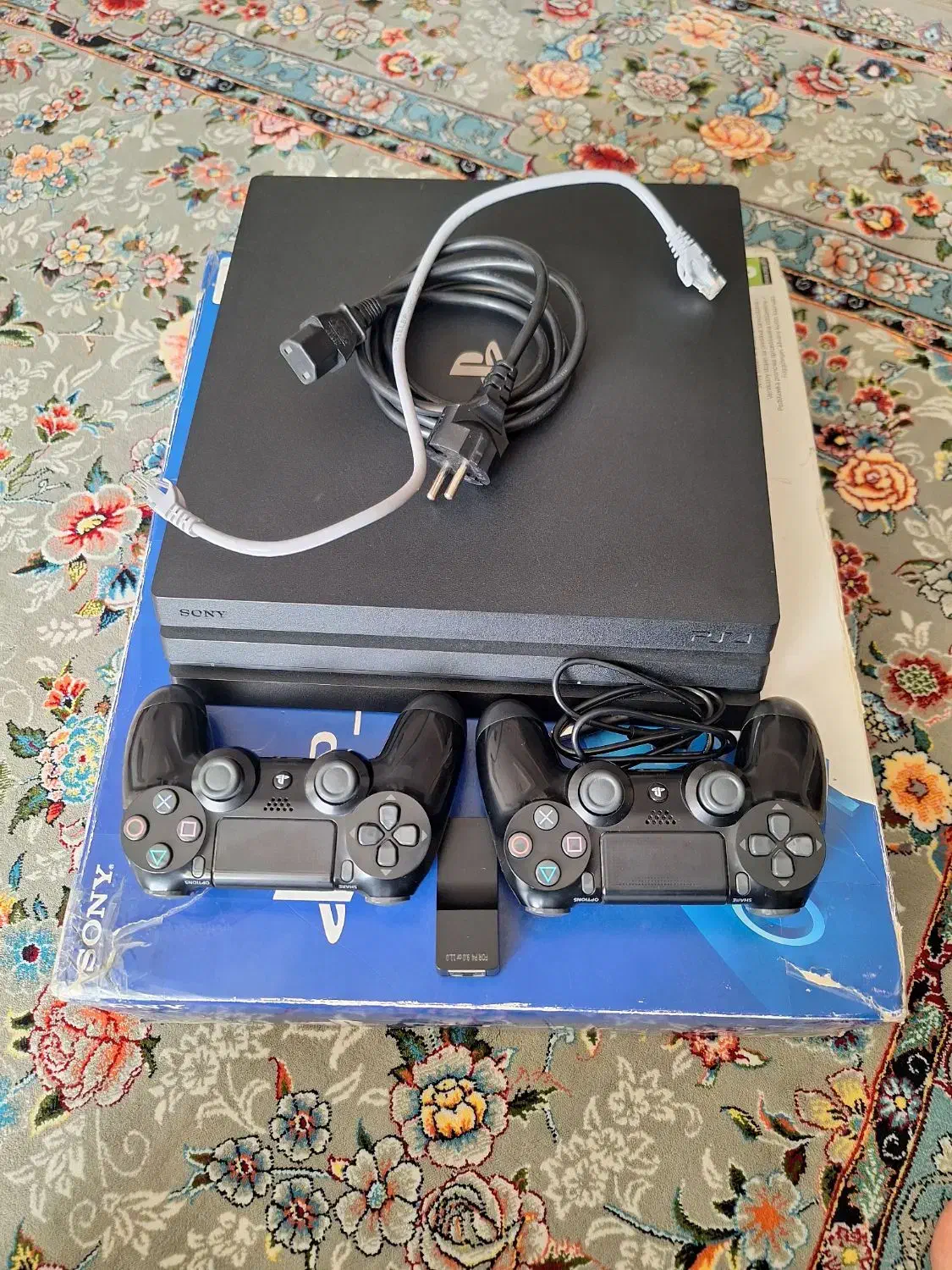 فروش ps4 pro 1tra|کنسول، بازی ویدئویی و آنلاین|ازگله, |دیوار