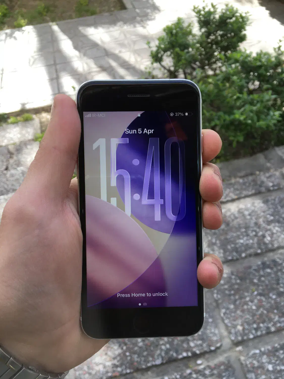 iPhone se 2020 128g|موبایل|تهران, نبی اکرم|دیوار