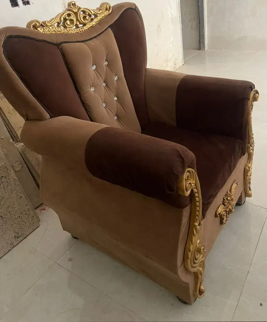 کاناپه 7 نفره به همراه میزجلومبلی|مبلمان خانگی و میز عسلی|کاشان, لتحر|دیوار