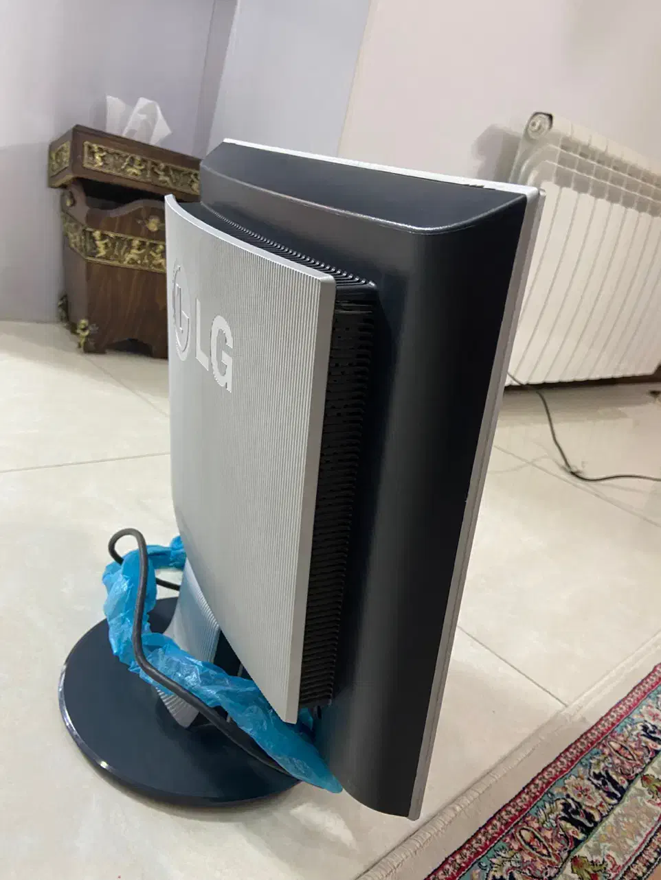 مانیتور ال جی ۱۷ اینچ|قطعات و لوازم جانبی رایانه|اصفهان, سروستان|دیوار