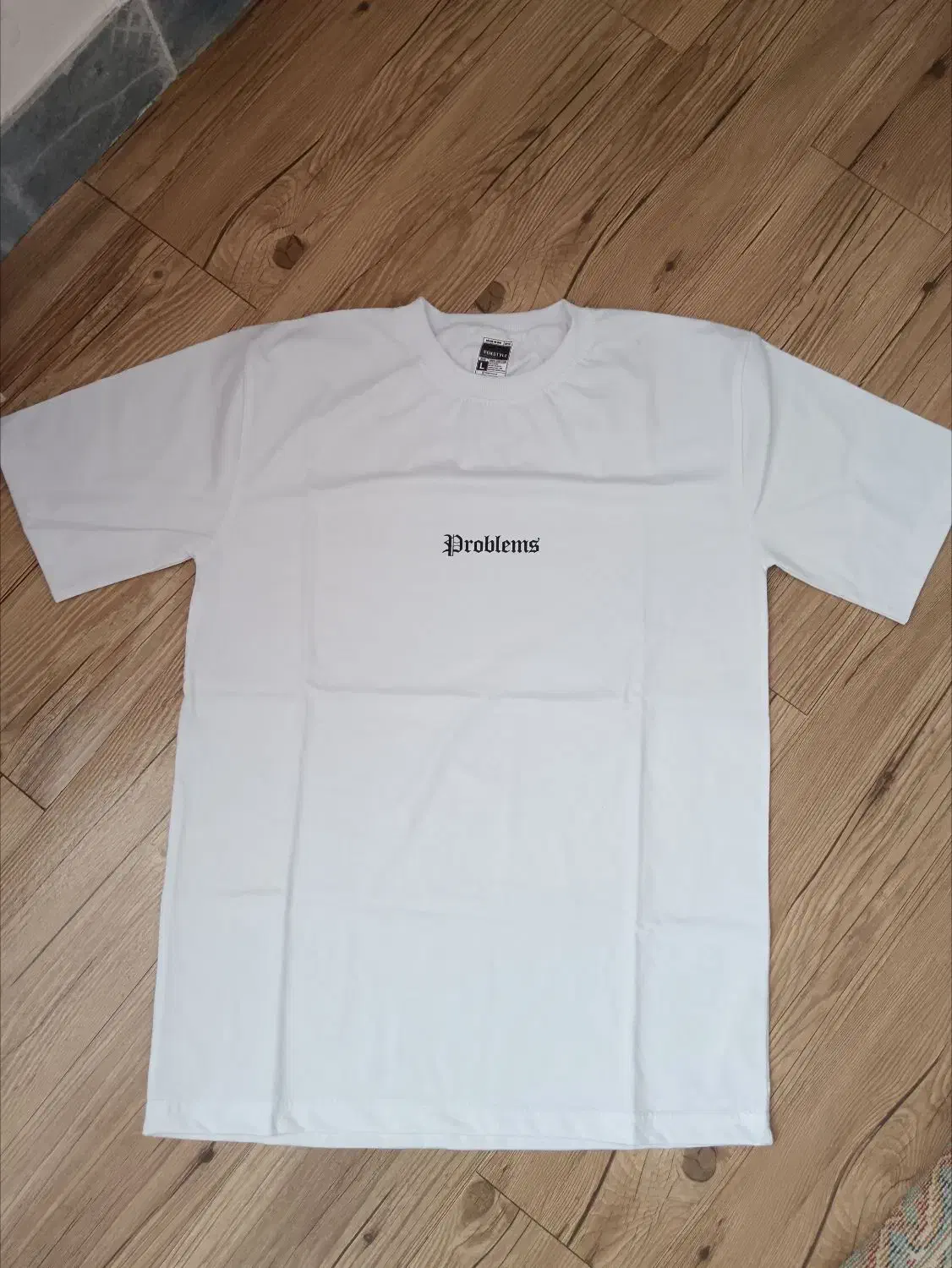 تیشرت سفید|لباس|قوچان, |دیوار