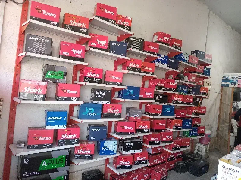 بورس باطری خودرو سبک وسنگین شبانه روزی|قطعات یدکی و لوازم جانبی|رشت, آب و برق|دیوار