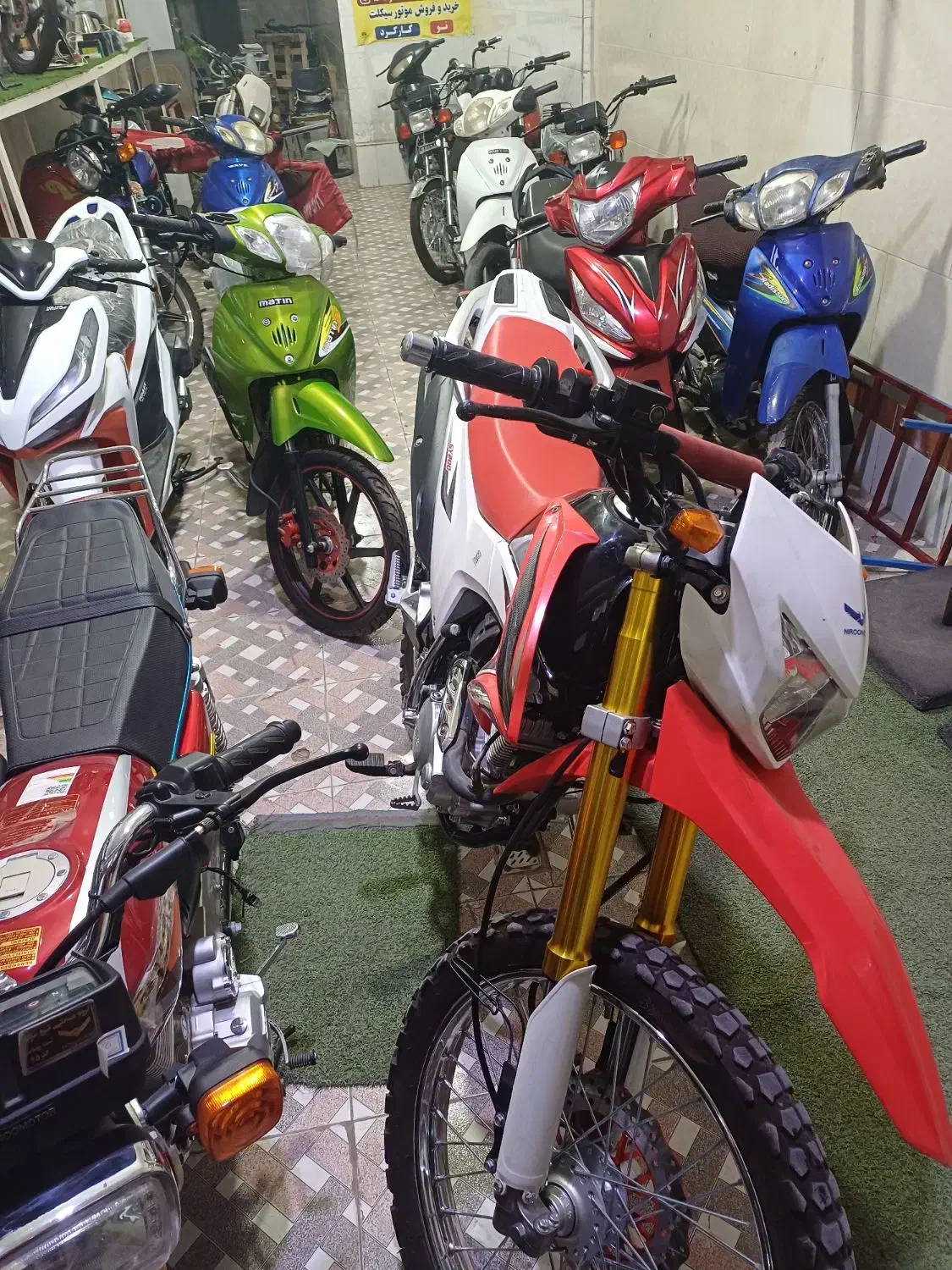 تریل  403 در حد خشک|موتورسیکلت|بجنورد, |دیوار