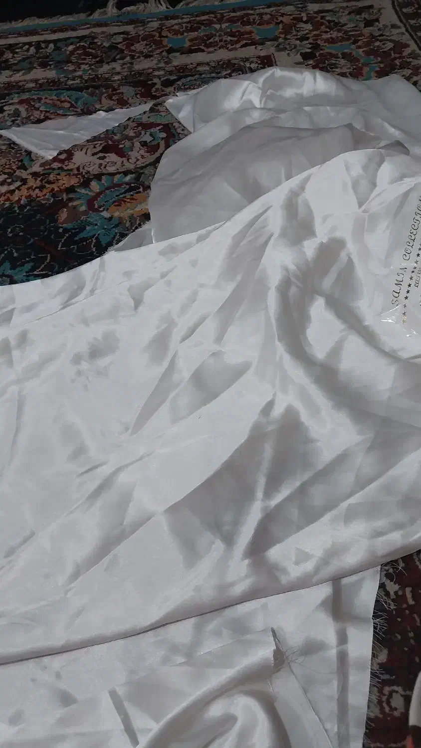 پارچه های بزرگ ساتن|لوازم خیاطی و بافتنی|پاکدشت, پاکدشت (مامازند)|دیوار