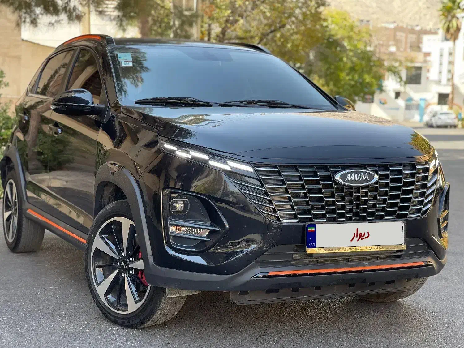 ام وی ام ایکس ۳۳ کراس اتومات ۴۰۳|خودرو سواری و وانت|شیراز, معالی‌آباد|دیوار