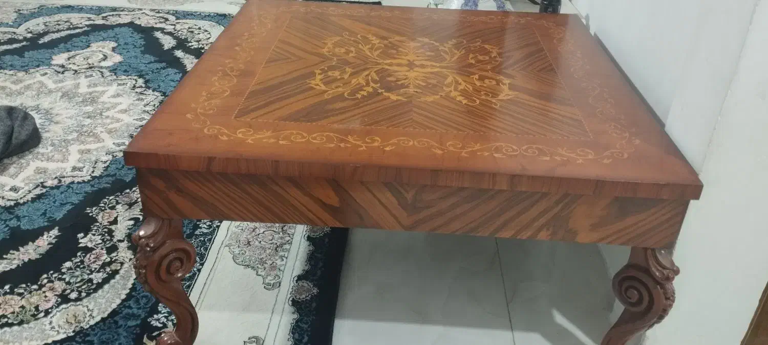 میز|مبلمان خانگی و میز عسلی|بومهن, |دیوار