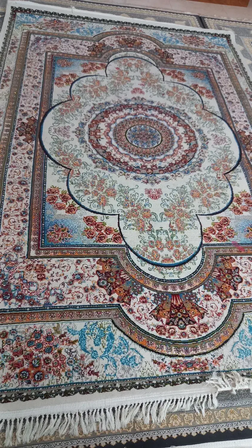 فرش ۶متری  با ۴متری تعویض می‌شود|فرش|گلستان (تهران), |دیوار