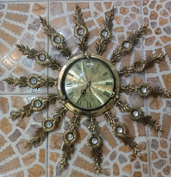 ساعت برنز|ساعت دیواری و تزئینی|قم, زنبیل آباد|دیوار