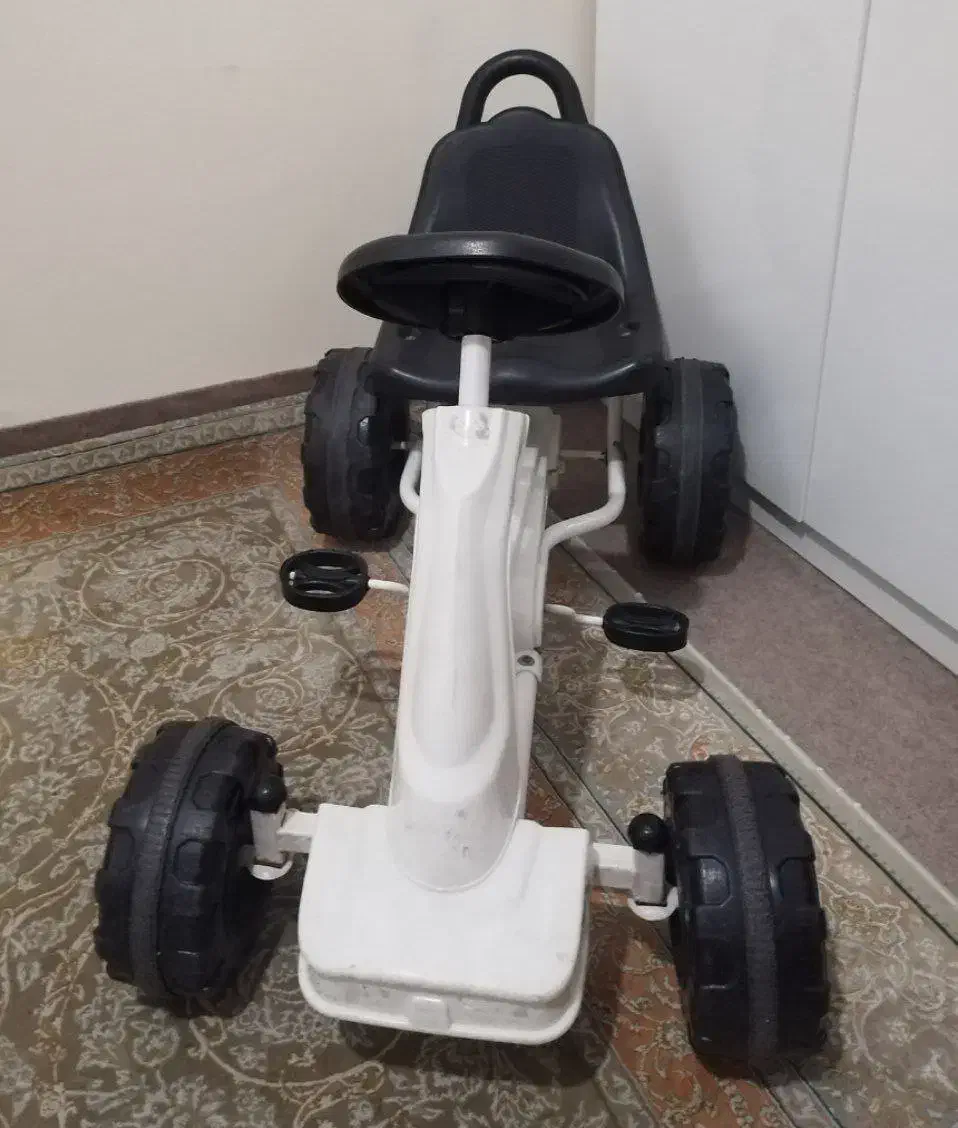 چهار چرخ کودک|دوچرخه، اسکیت، اسکوتر|پرند, فاز ۶|دیوار