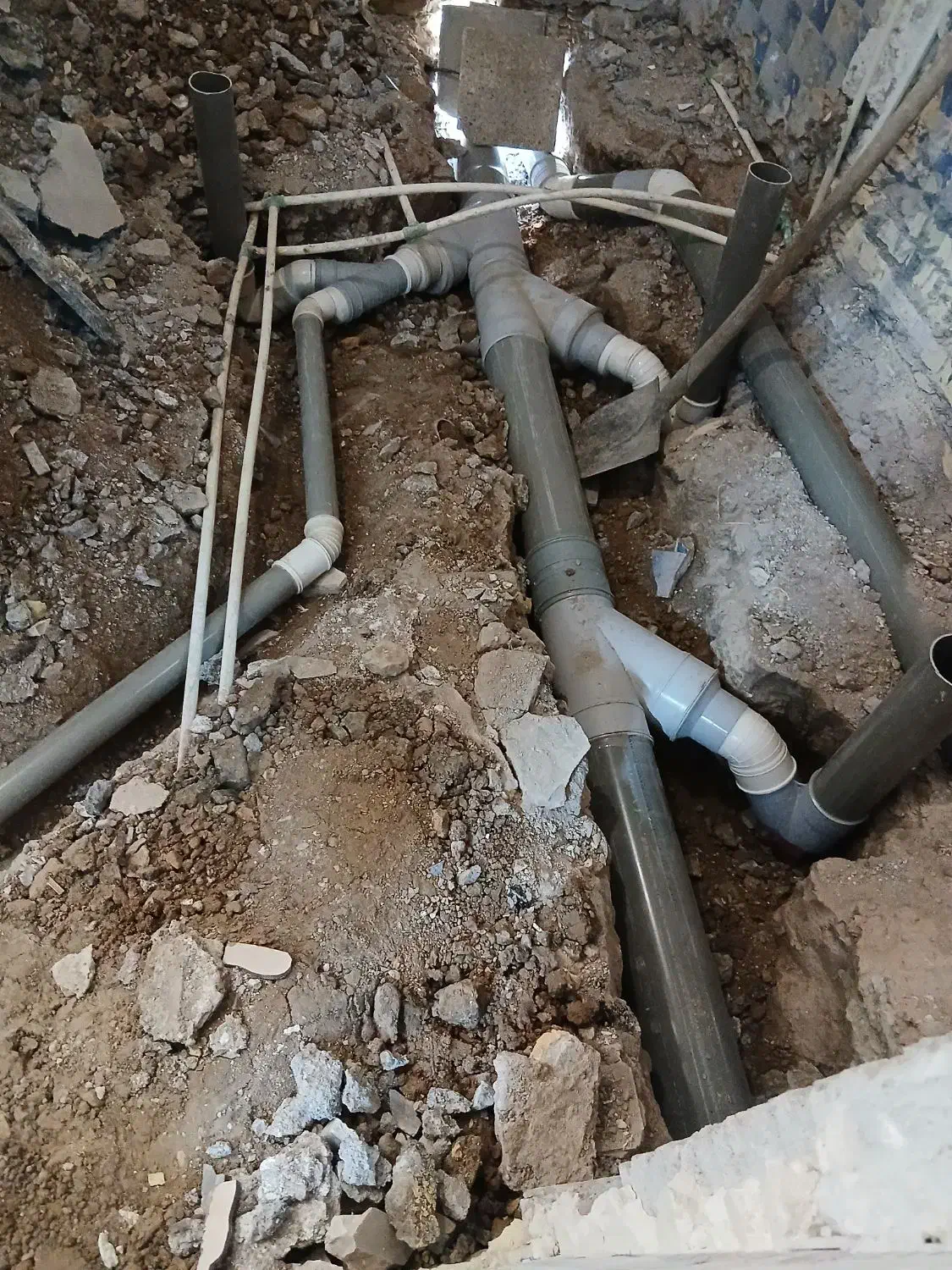 لوله کشی و سرامیک کاری|خدمات پیشه و مهارت|خرمشهر, |دیوار