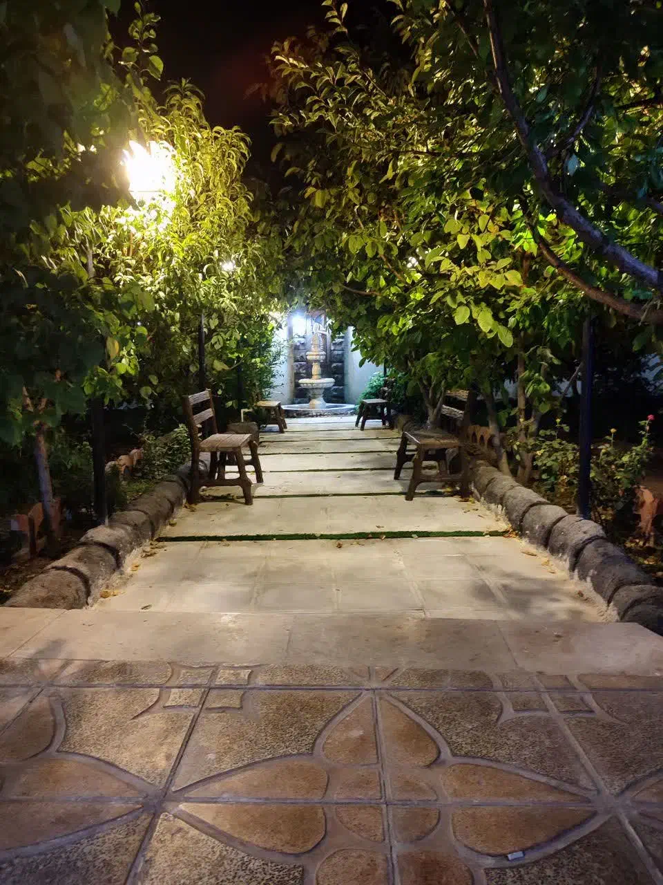 اجاره ویلا در محیطی آرام با استخر آب گرم سر پوشیده|اجارهٔ کوتاه‌مدت ویلا و باغ|مبارکه, |دیوار