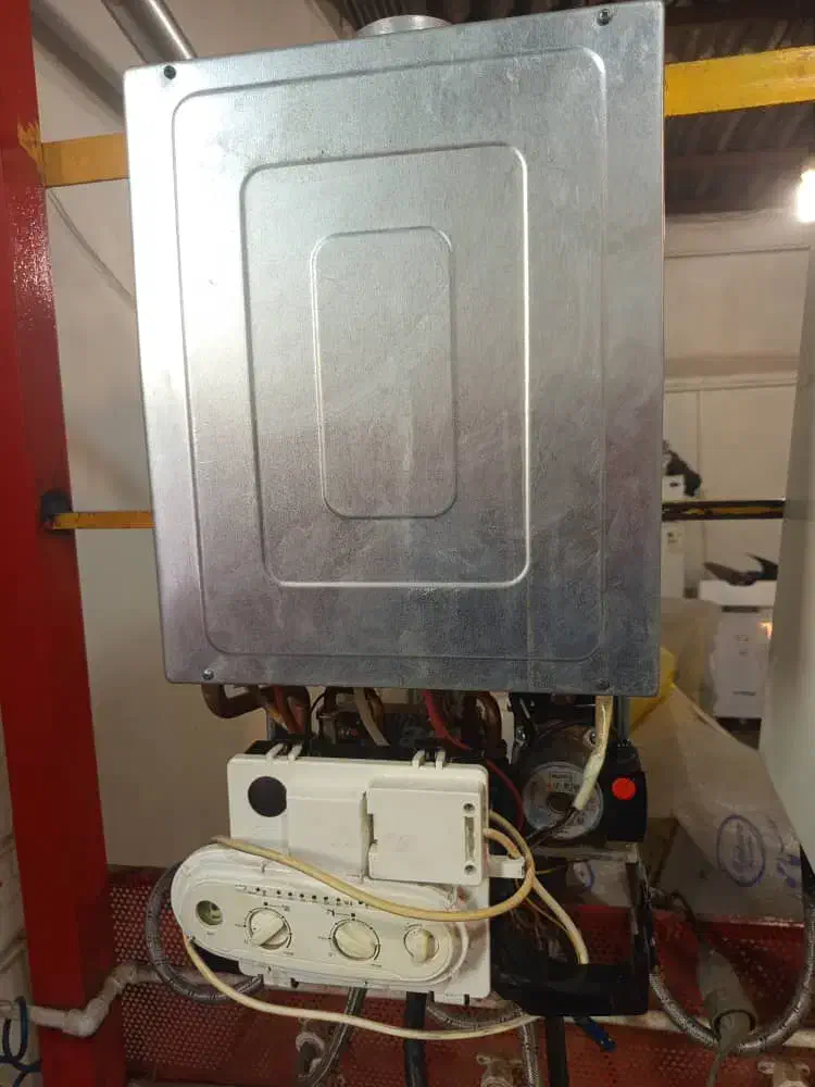 تعمیرات تخصصی انواع پکیج های ایرانی و خارجی|خدمات پیشه و مهارت|اسلامشهر, شهرک امام حسین (میان آباد)|دیوار