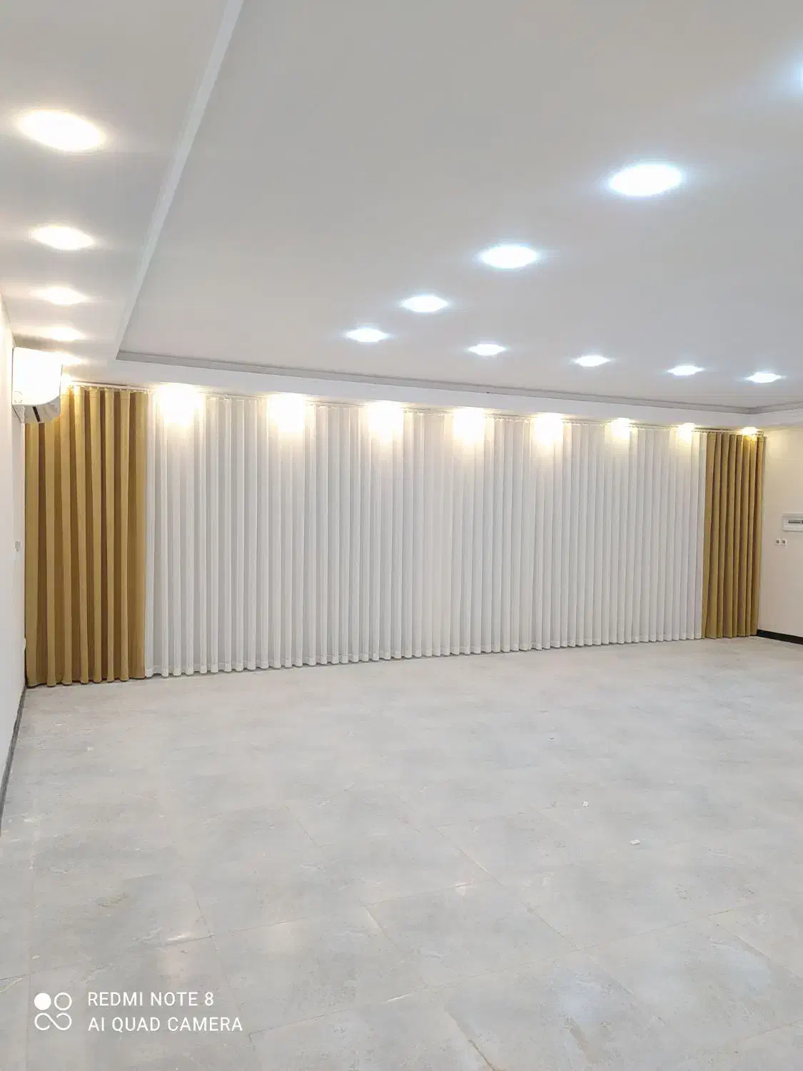 مینیمال زبرا شید /نجف آباد/اصفهان/فولادشهر|پرده، رانر، رومیزی|نجف‌آباد, طالقانی|دیوار