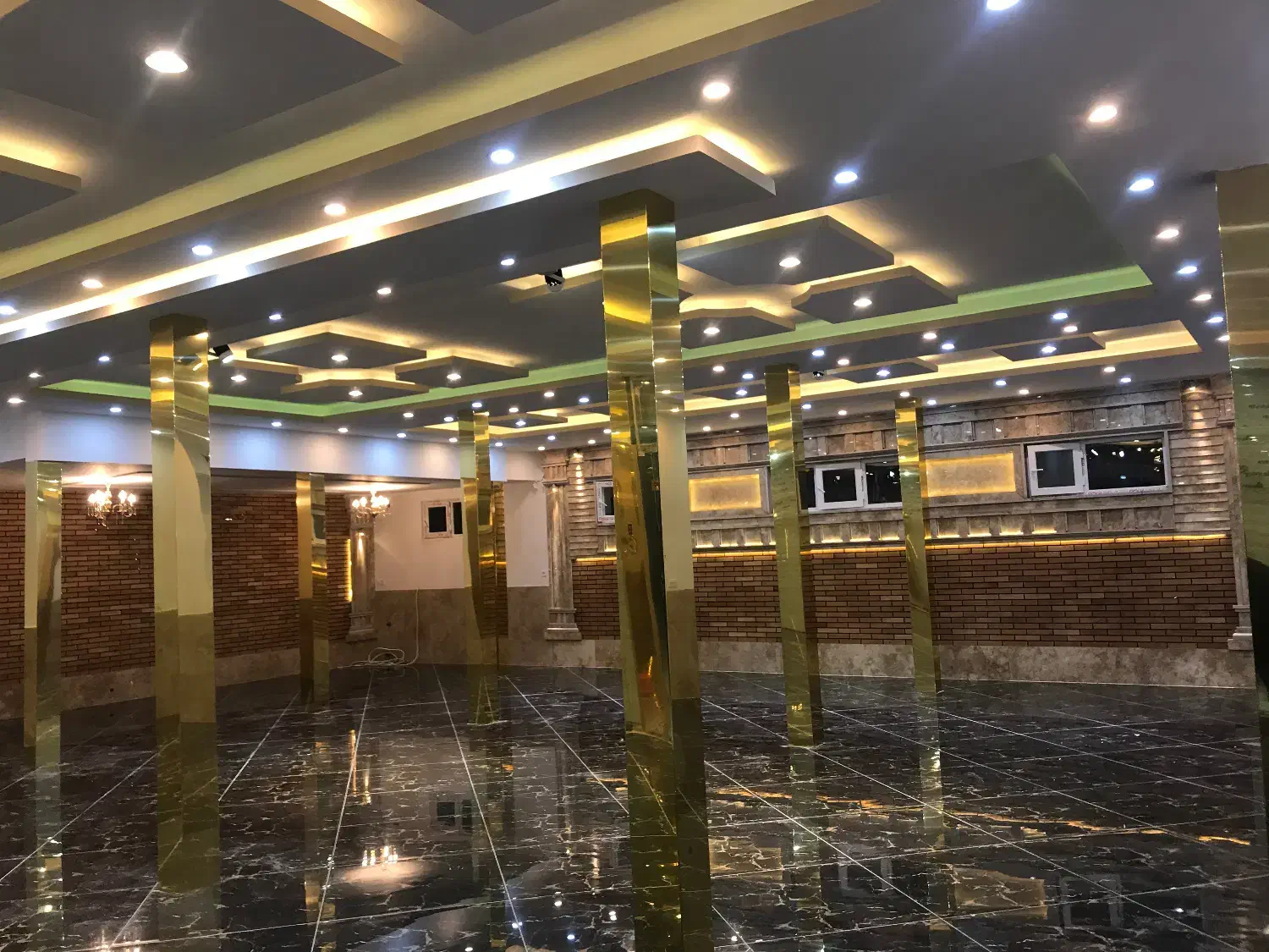 اجاره مغازه 230 متر بلوار کردستان سقز|اجارهٔ مغازه و غرفه|سقز, |دیوار