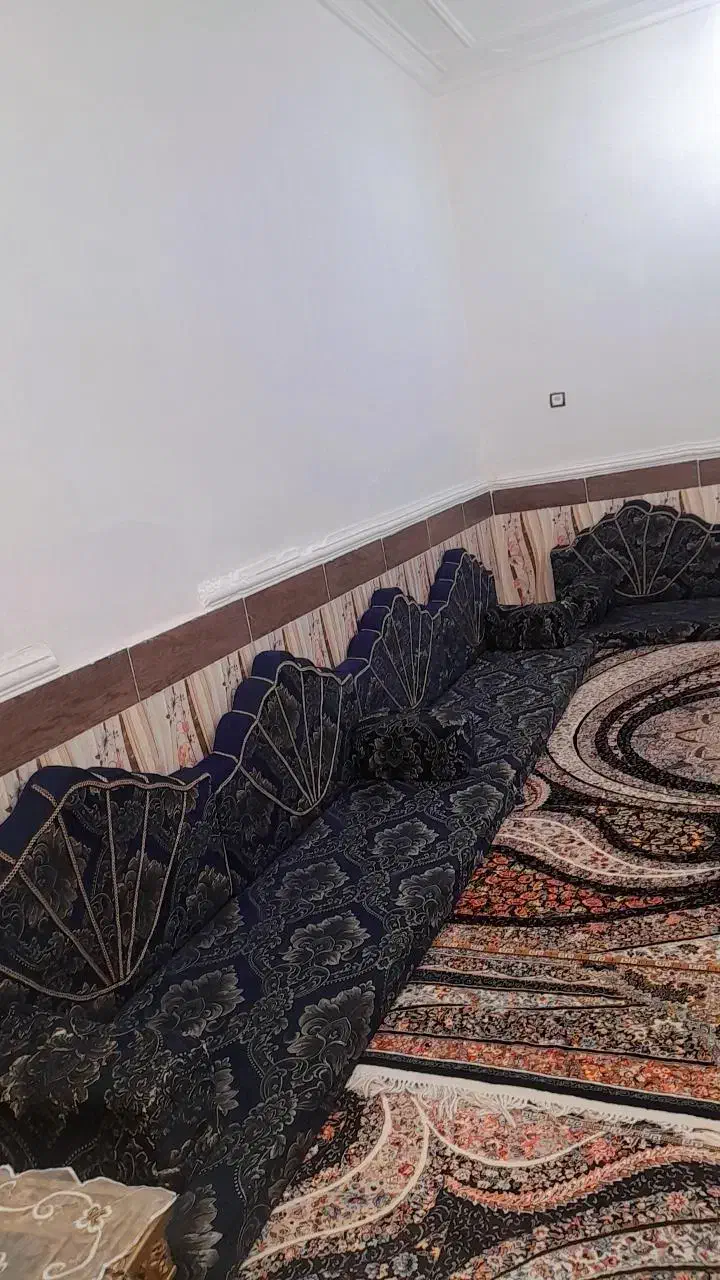 مبل زمینی درحد نو|مبلمان خانگی و میز عسلی|رامشیر, |دیوار